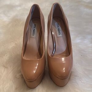 Steve Madden Women's Nude Platform Pumps Size 6.5